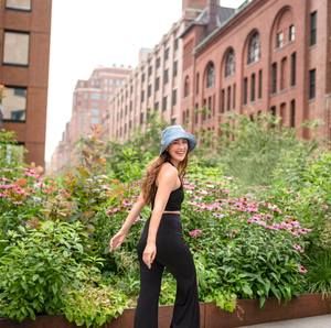 Meet your Posher, Yumika